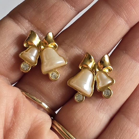 Vintage bell earrings gold tone bow pearlized pearlcore - Picture 9 of 10